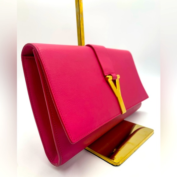 Auth Yves Saint Laurent Fuschia Clutch with Classic Gold Y Luxury Designer Mint - Picture 4 of 10